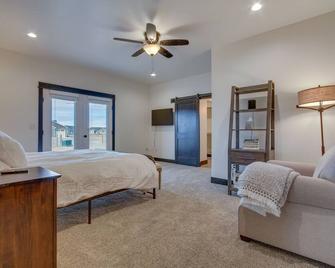 Tranquil Silverwood Estates 1 Mile to River! - Dillon - Спальня
