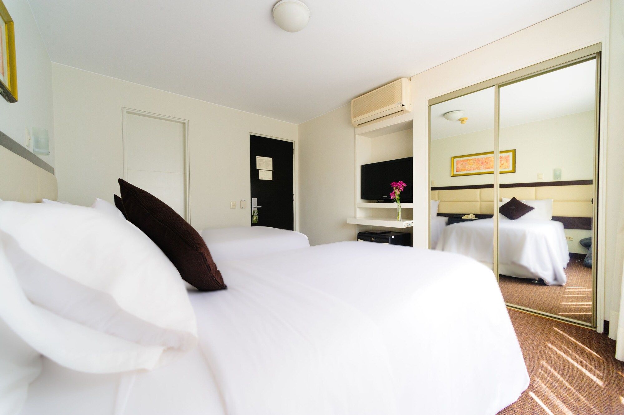 Roosevelt Hotel & Suites - Lima - Bedroom
