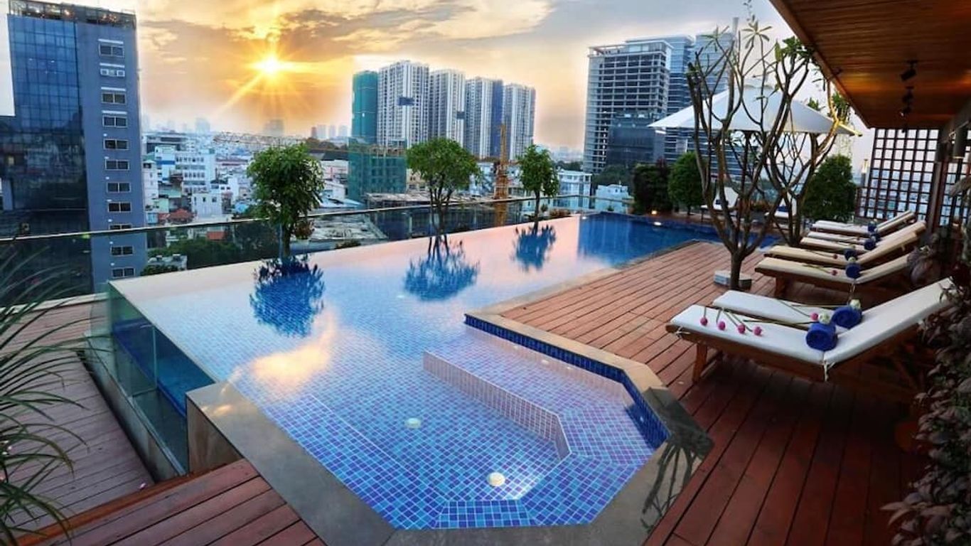 Lotus Saigon Hotel