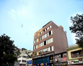 Charyana Hotel Ac Dormitory - Ahmedabad - Building