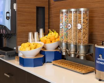 Holiday Inn Express & Suites Bourbonnais East - Bradley By IHG - Bourbonnais - Buffet