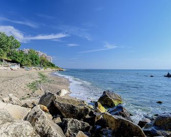 Royal Beach - Golden Sands