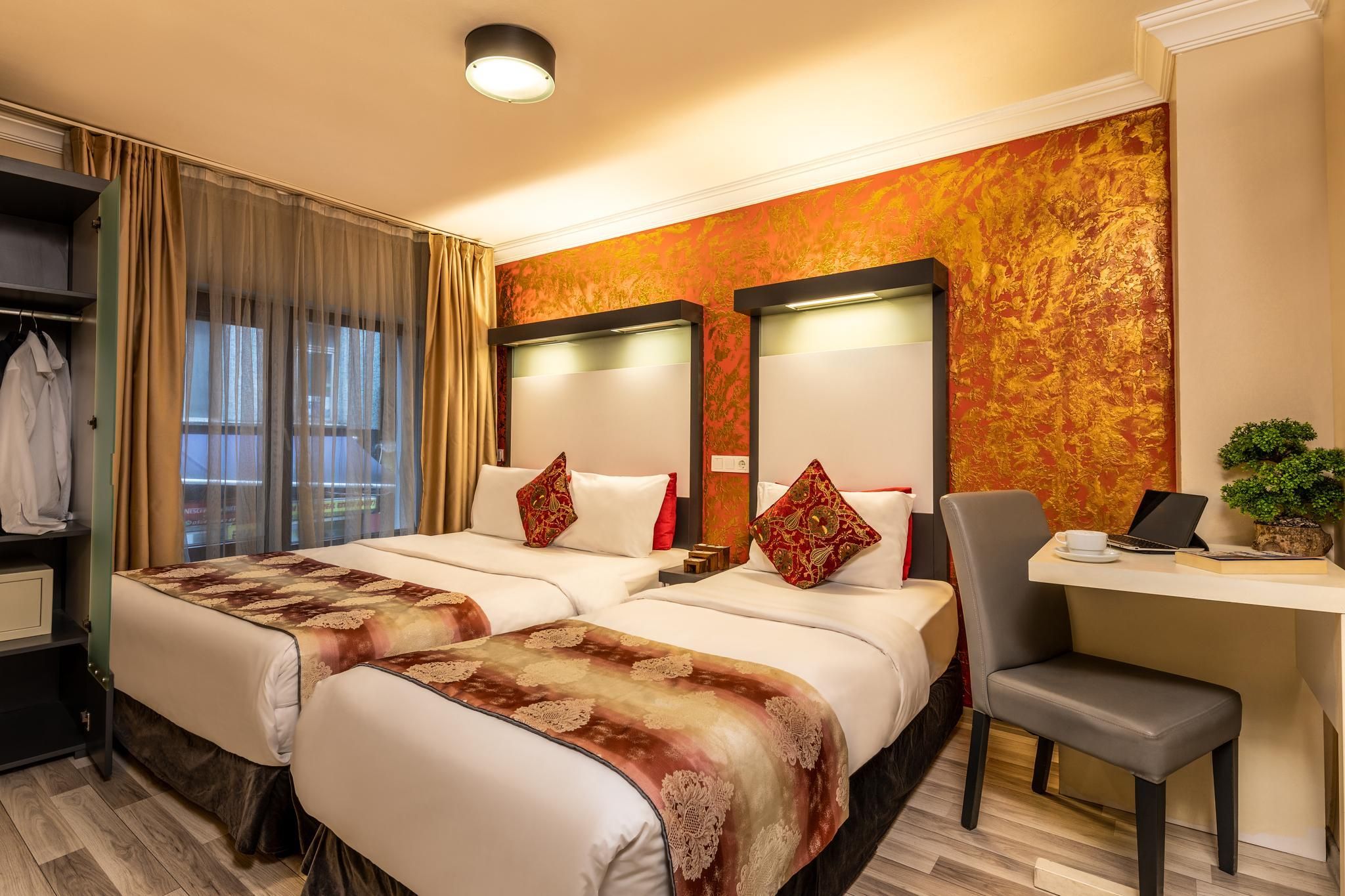 The Legend Platine Suite