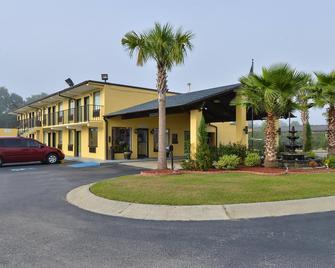 Americas Best Value Inn St. George, Sc - Saint George - Gebäude