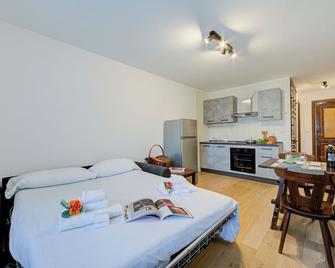 Studio Genzianella Ski In-Ski Out 100m - Happy Rentals - Sestriere - Спальня