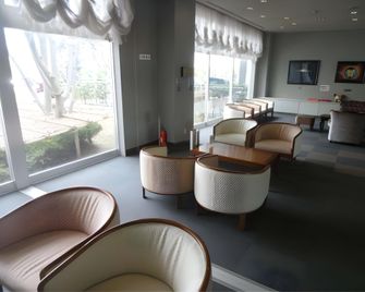 Nakajo Grand Hotel - Tainai - Lounge