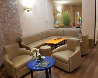 Hotel Champerret Elysees - París - Lounge