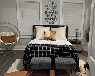 Relaxing Three Bedroom Getaway in Boonville - Boonville - Спальня