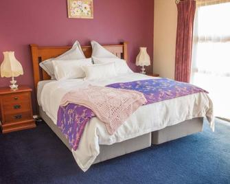 Acacia Heights Gardens - Taupo - Bedroom