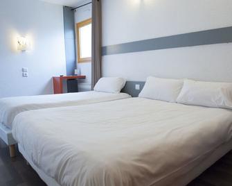 Egg Hotel Goussainville - Гуссенвіль - Спальня