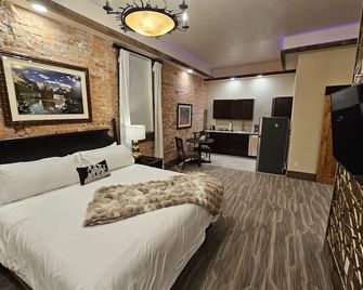 Deluxe Studio Suite in Downtown Miles City MT - Miles City