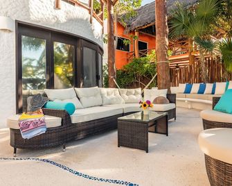 Amazing Beachfront House - Holbox - Patio