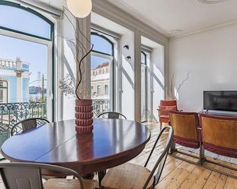 Belem1886 - Tagus Horizon - Lisbon - Dining room