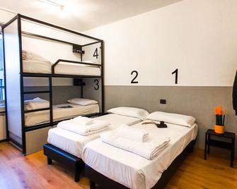 Hotello Hostel - Trieste - Phòng ngủ