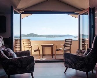 Tas Konak Hotel - Ayvalık