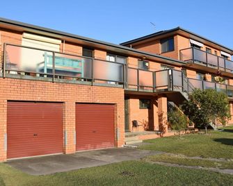 Cameo Court Unit 7 - Bring your own linen - South West Rocks - Budova