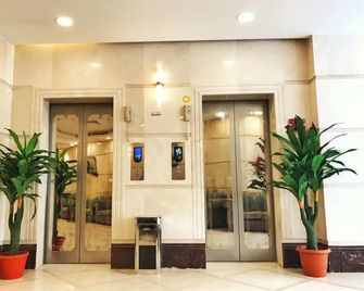 Knooz Al Diafah Hotel - Мекка - Лоббі