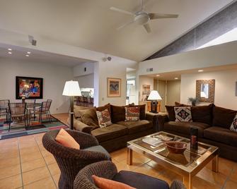 Shadow Mountain Resort - Palm Desert - Living room
