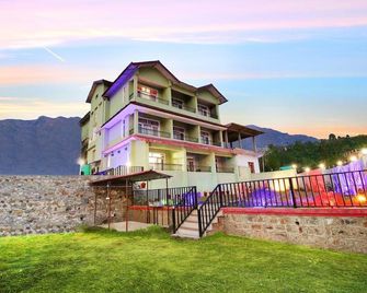 Hotel Spring Birds - Bhimtal - Будівля