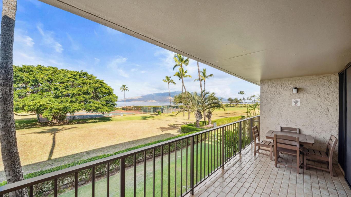 Maui Schooner Resort
