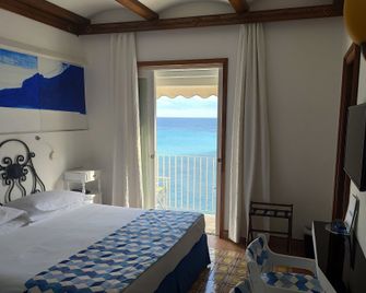 Taverna Del Capitano - Massa Lubrense - Habitación
