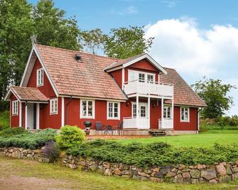 4 Bedroom Beautiful Home In Klippan - Klippan - Building