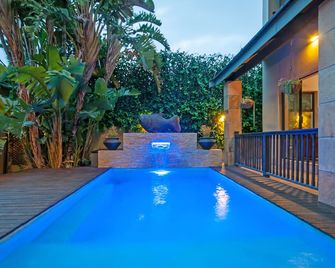 Onse Khaya Lodging And Conferencing - Port Elizabeth - Pool