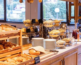 Carpe Solem Kaprun Hotel 4-Sterne-Superior by Alps Resorts - Kaprun - Buffet