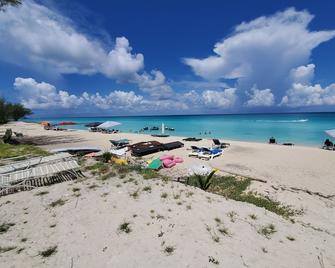 Best location on Bimini - Right on Radio Beach! - آليس تاون - شاطئ