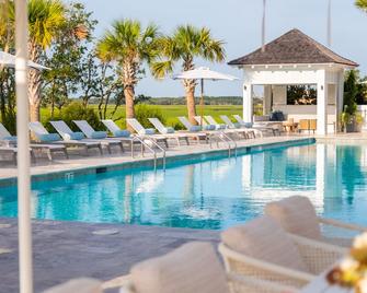 'Goldeneye” (3021 Southerly Way) 2 person creekside bungalow at Kiawah River - Johns Island - Pool