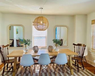 Cutest Beach House - Bay Head - Comedor