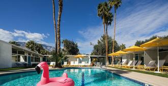 The Monkey Tree Hotel by AvantStay - Palm Springs - Zwembad