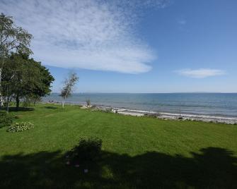 Beachfront Cabin on Straits of Mackinac - Mackinaw City - Beach