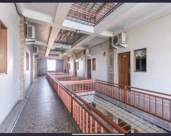 Urbanview Hotel Kanca Banjarmasin by Red - Banjarmasin - Gang