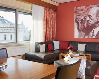 Living Hotel an der Oper - וינה - סלון