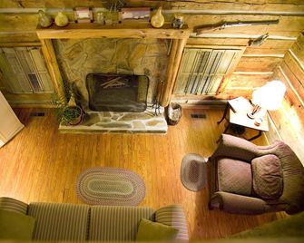 1860 Era Original Log Cabin In Beautiful East Tennessee - Foust Cabin - Clinton - Sala de estar