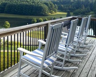 Little Beau - A Blueridge Parkway Retreat - Roaring Gap - Balcón