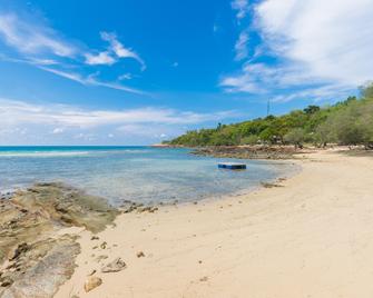 Nimmanoradee Resort - Koh Samet - Ranta