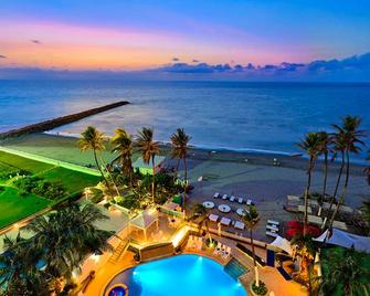 Hotel Dann Cartagena - Cartagena - Zwembad