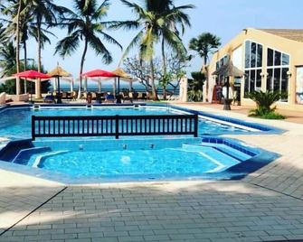 Tropic Garden Hotel - Banjul - Pool