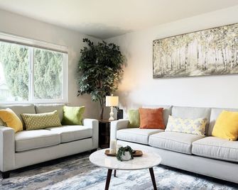 Comfortable 4br Heart Downtown Sj Central Ac Sjsu - San Jose - Living room