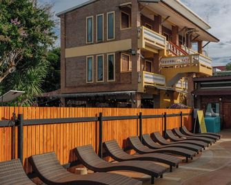 Pongphen Guesthouse - Sha Plus Certified - Kanchanaburi