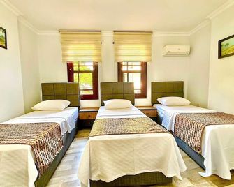 Marina Hostel Pansiyon - Antalya