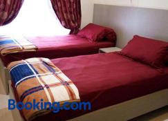 Villa Zam Zam Syariah - Cisarua - Bedroom