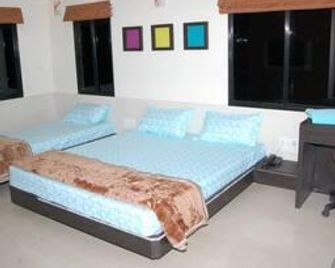 Hotel Harmony - Jūnāgadh - Habitación