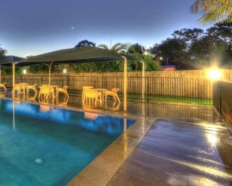 L'Amor Holiday Apartments - Yeppoon - Pool