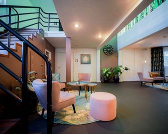 Travel Hotel Kruisem - Kruishoutem
