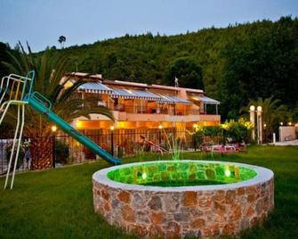 Villa Nefeli Skiathos - Skiathos