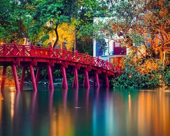 Dream Boutique Hotel and Spa - Hanoi - Outdoors view