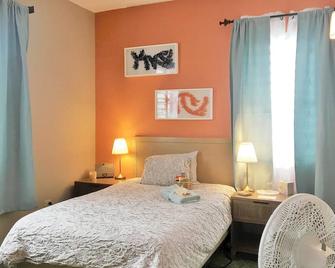 2 Cozy Private Rooms in San Juan with Garden View - San Juan - Chambre